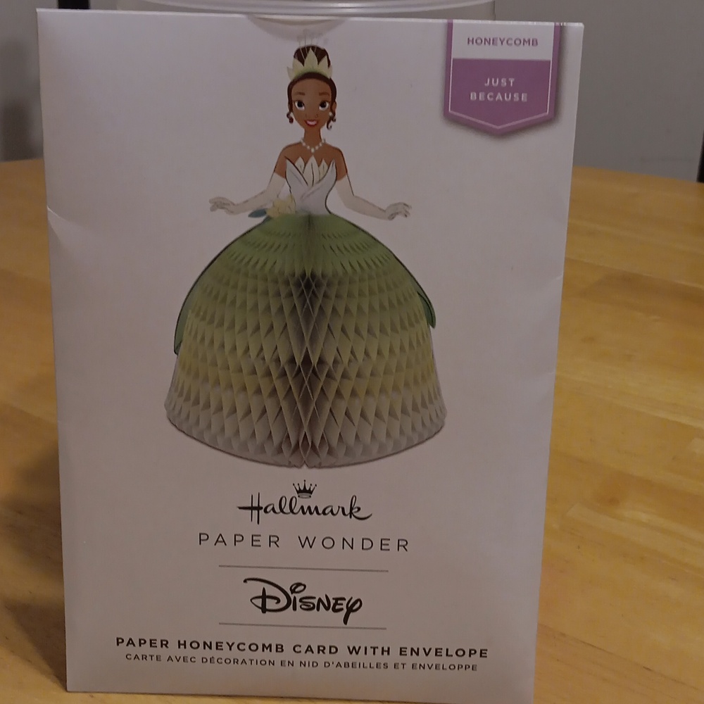 Hallmark x Disney NWT Paper Honeycomb Card w Envelope Choice of Princess 👸 - Picture 4 of 9